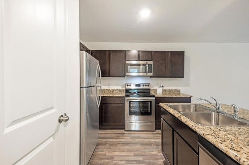 2108 Church St, Greenville, TX 75401-3525