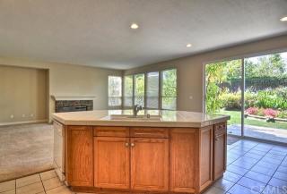 118 Nighthawk, Irvine CA  92604-3605 exterior