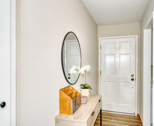 770 San Pablo Dr, Mountain View, CA 94043-1921
