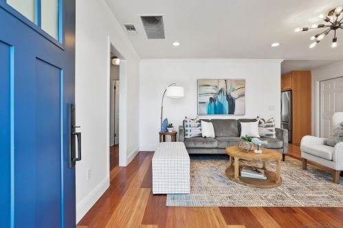 4071 Datcho Dr, San Diego, CA 92117-4619