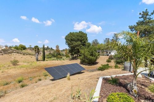 39970 Calle Bellagio, Temecula CA  92592-8620 exterior