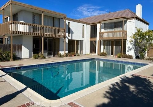 16991 Westport Dr, Huntington Beach, CA 92649-4218