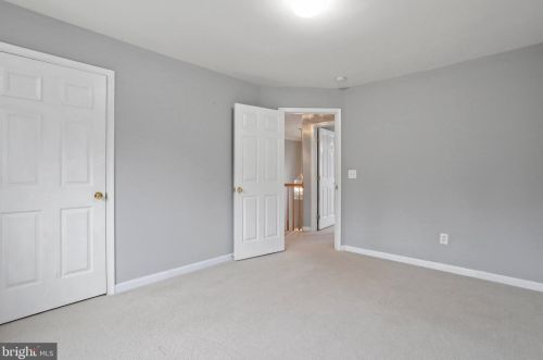 49 Pebble Beach Cir, Charles Town WV  25414-4061 exterior