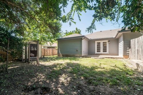 1906 Barge St, Austin TX  78745-4901 exterior