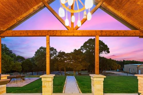 2151 Texas Plume Rd, Cedar Hill TX 75104-3602 exterior