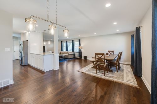816 Emerald Dr, Naperville IL  60540-7246 exterior