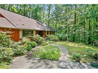 190 Covered Bridge Dr, Smyrna, GA 30082-4513