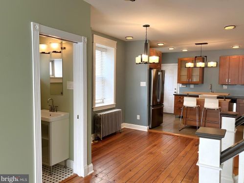 1229 12 St, Philadelphia PA 19147-4903 exterior