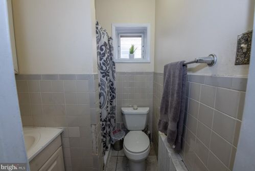 1413 Juniper St, Philadelphia PA  19147-4924 exterior