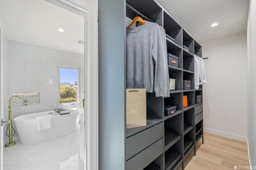 1559 37th Ave, San Francisco CA  94122-3126 exterior