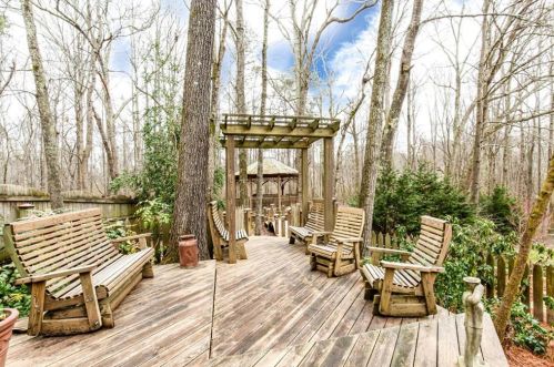 1654 Carlson Ln, Marietta, GA 30064-3987