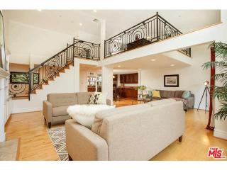 11803 Goshen Ave, Los Angeles CA  90049-6341 exterior