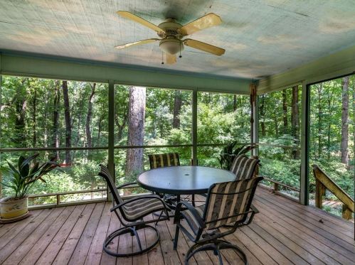 3890 Sundowner Ct, Conyers GA  30094-3870 exterior