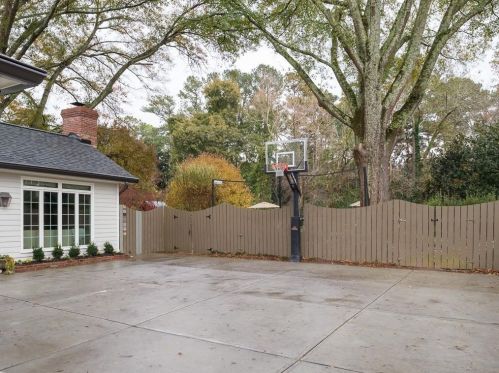 234 Broadland Ct, Atlanta GA  30342-3601 exterior