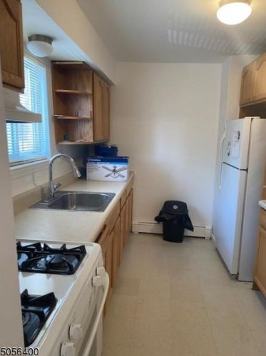180-28 Littleton Rd, Parsippany, NJ 07054-1819