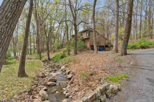 35 Ketch Rd, Morristown, NJ 07960-2660