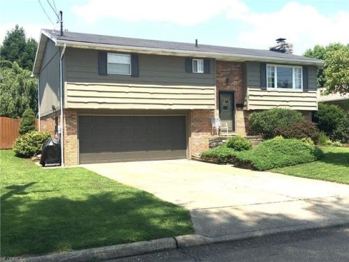 3607 Sutton Pl, Parkersburg, WV 26104-2002