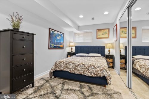 1019 19 St, Philadelphia PA  19146-2938 exterior