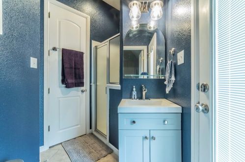 3417 Bay Breeze Ln, Fort Worth TX  76179-3846 exterior