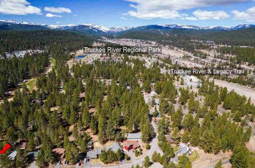 10458 Reynold Way, Truckee CA  96161-1805 exterior