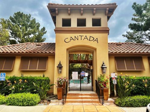 10975 Francis Ave, Tustin, CA 92782-1351