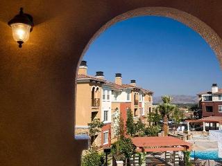 1579 Jefferson Way, Simi Valley CA  93065-0510 exterior