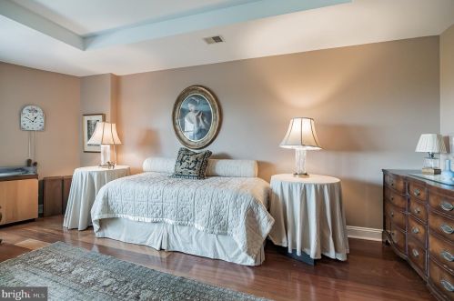 2300 Windrow Dr, Princeton NJ 08540-5020 exterior