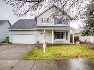 3239 Meridian St, Newberg, OR 97132-6054
