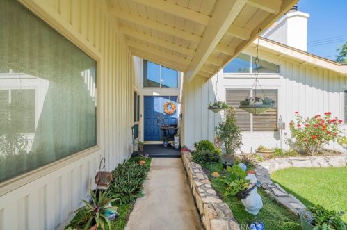 1640 Carnelian St, Anaheim CA  92802-2416 exterior