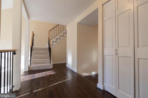 13378 Hungerford Pl, Herndon VA  20170-4365 exterior