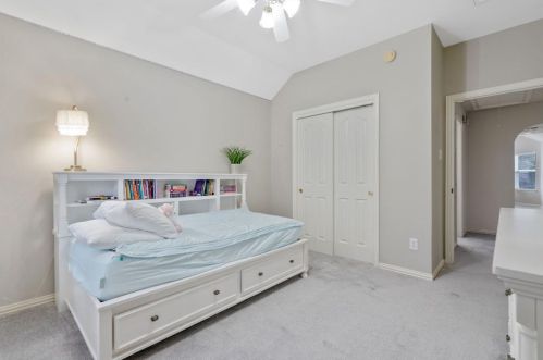 130 Evangeline Oaks Cir, Conroe TX  77384-5010 exterior