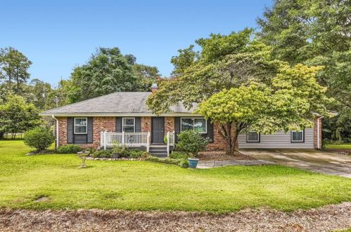 811 Bluebird Dr, Conyers, GA 30094-2805