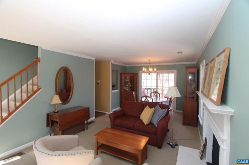 1512 Shadow Oaks Pl, Charlottesville, VA 22901-1279