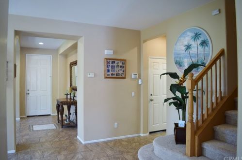 12722 Royal Palm Ln, Riverside CA  92503-7077 exterior