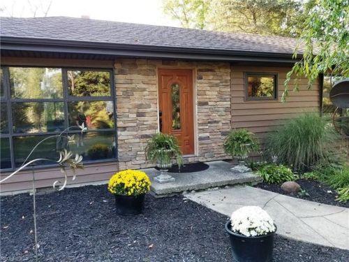 6440 Liberty Rd, Cleveland OH  44139-3224 exterior