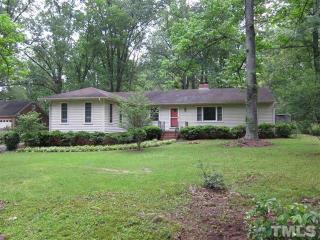 66 Oakwood Dr, Chapel Hill NC  27517-5652 exterior