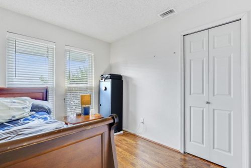 2409 Highmont Dr, Garland TX 75041-3246 exterior