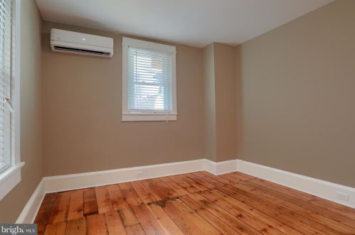 26 Vine St, Lancaster PA  17603-5259 exterior