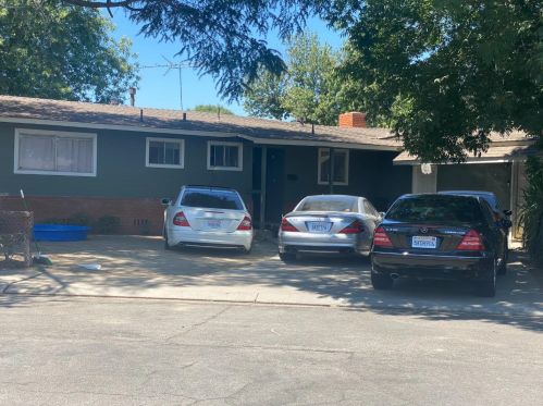 1713 Gold Ct, Modesto, CA 95351-3119