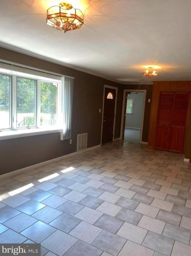 13 Ridge Rd, Browns Mills, NJ 08015-6804