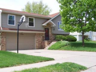 11566 Rambleridge Rd, Omaha, NE 68164-1465
