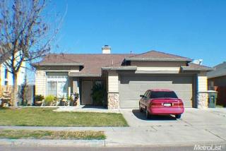 1157 Moonlight Dr, Ceres, CA 95307-7228