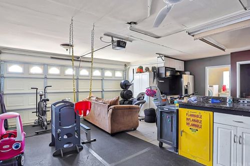 2019 Chilton Dr, Glendale CA  91201-1169 exterior