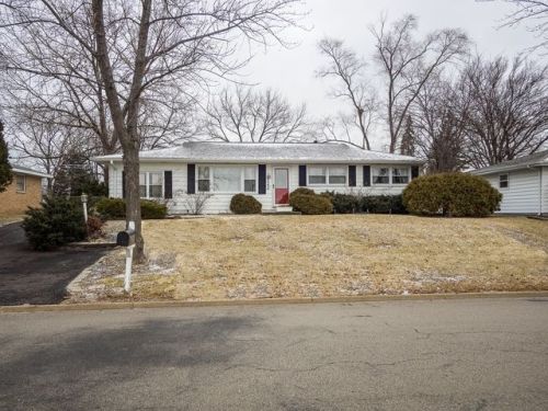 122 59 St, Willowbrook IL  60527-1718 exterior