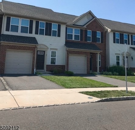 82 Sundance Dr, Trenton, NJ 08619-3967