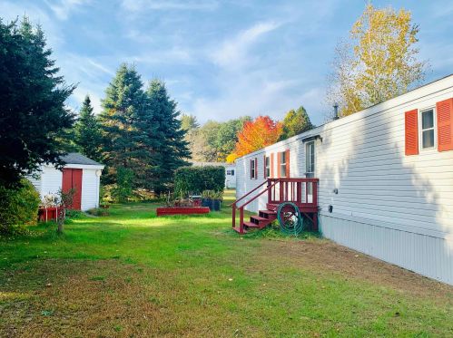 4 Lincoln St, Chichester, NH 03234-4214