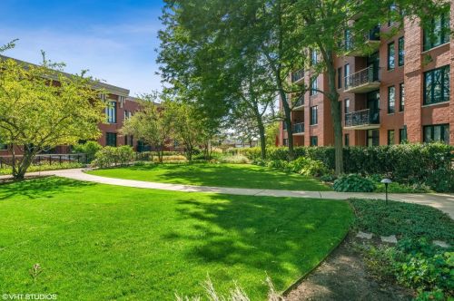 3232 Halsted St, Chicago IL  60657-3476 exterior