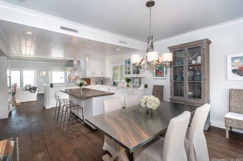 25 Beach Dr, Norwalk CT  06853-1811 exterior
