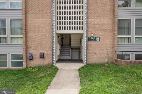 2202 Greenery Ln, Silver Spring, MD 20906-3618