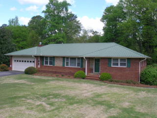146 Homewood Dr, Athens, GA 30606-1702